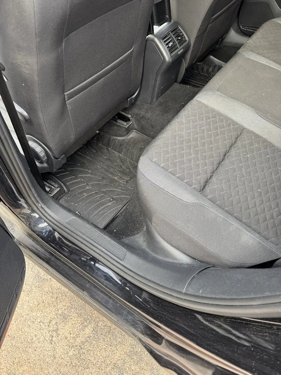 Volkswagen Golf 7, banquette arrière avant nettoyage