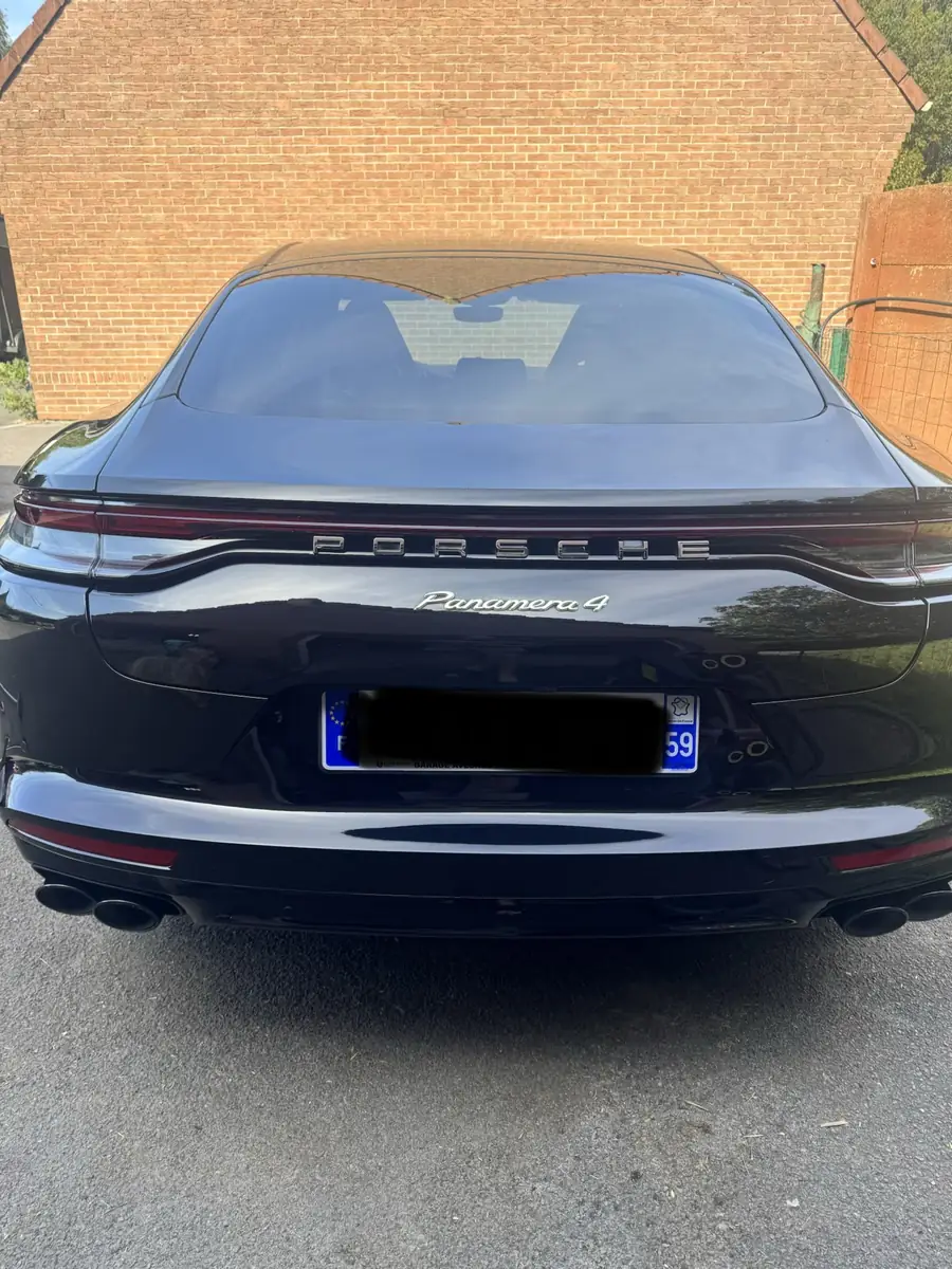 Porsche Panamera après polissage et protection céramique, face arrière