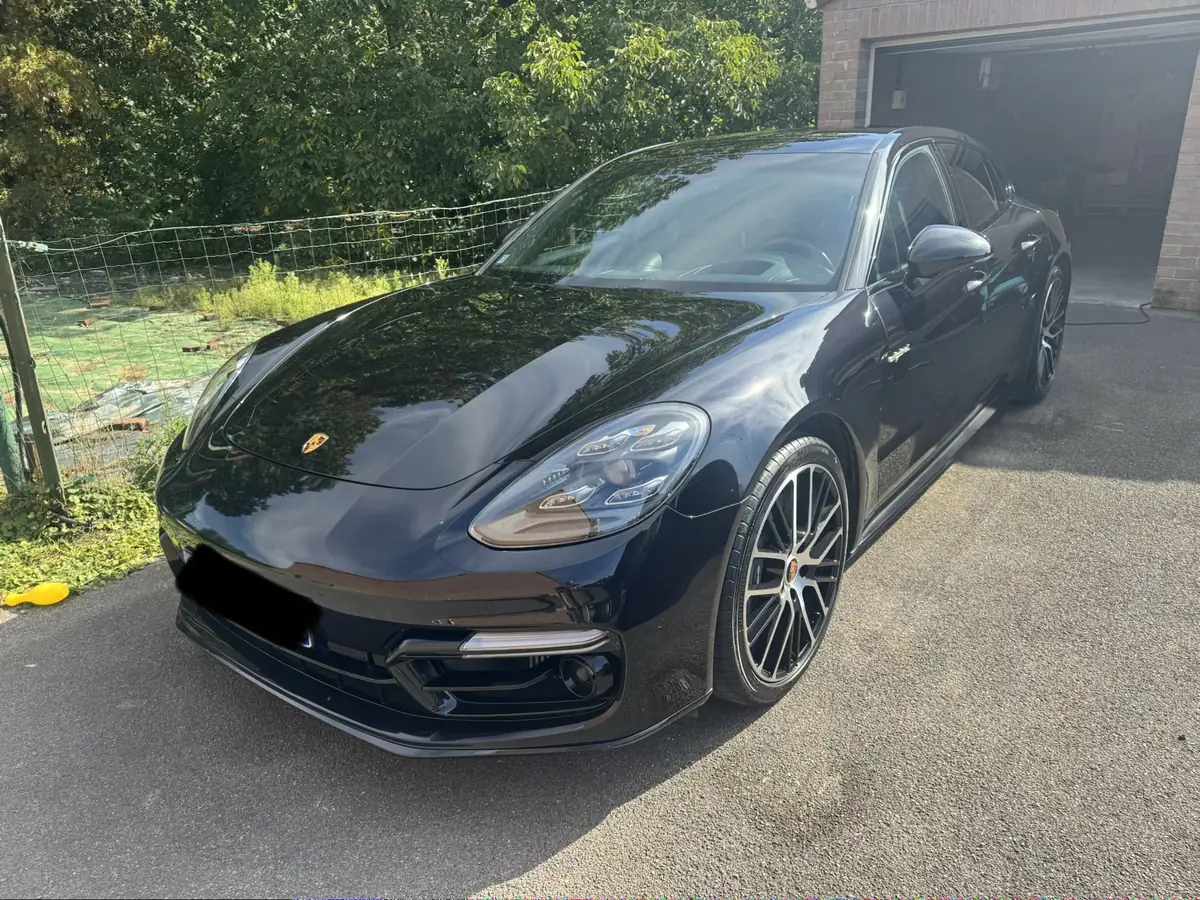 Porsche Panamera après polissage et protection céramique, face avant